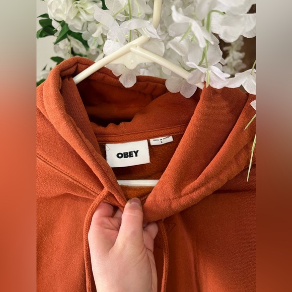 OBEY Sweater 🧡 - Picture 9 of 11